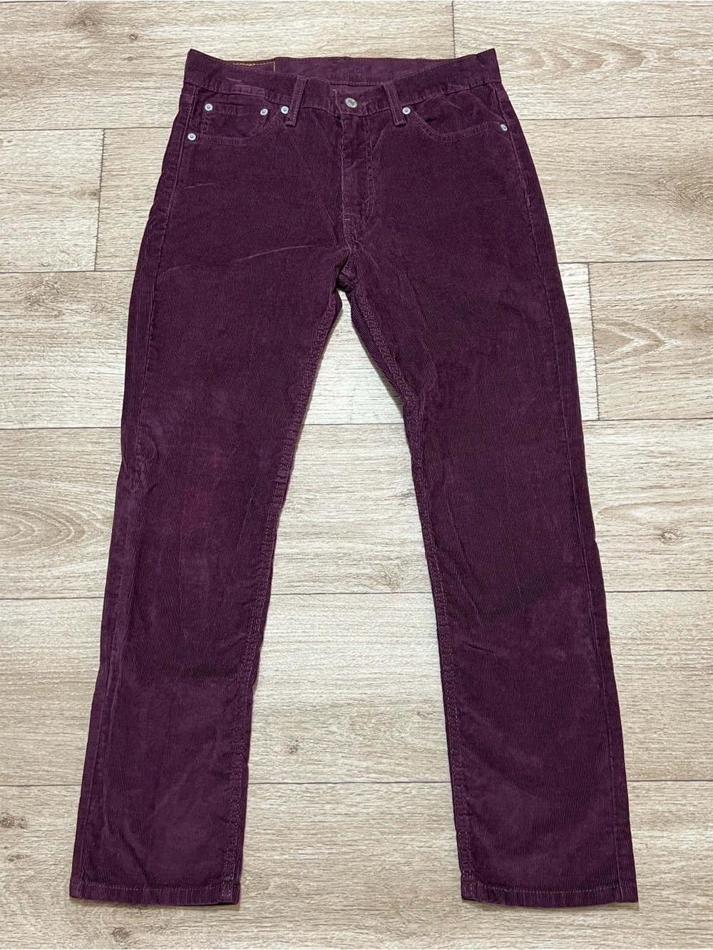 Levi's Men's Corduroy Pants in Burgundy Size 32x30